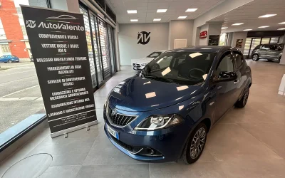 Lancia Ypsilon Hibrid Gold